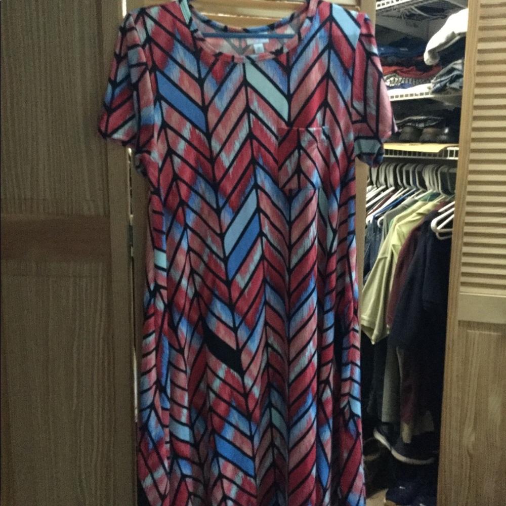 LuLaroe Carly dress. Size M.